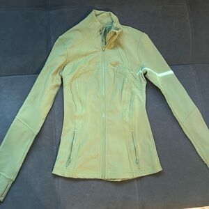 green lululemon define jacket